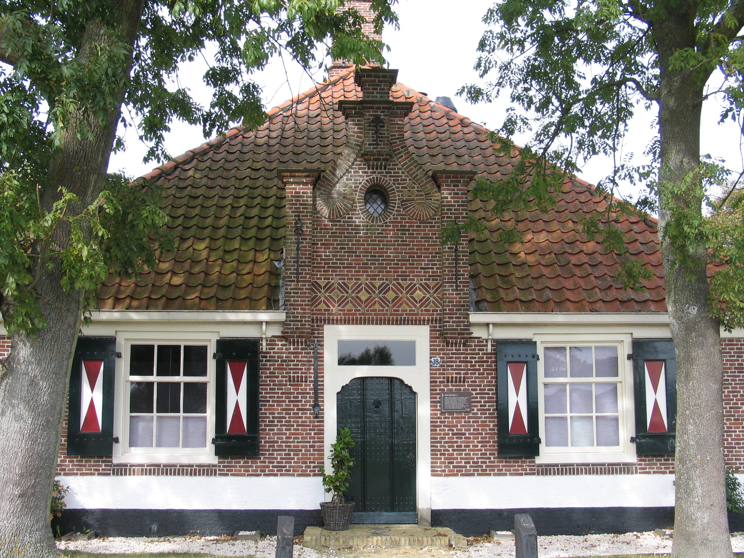 Stolpboerderij Westert bij Egmond-Binnen, gebouwd in 1936 naar ontwerp van C.W. Royaards